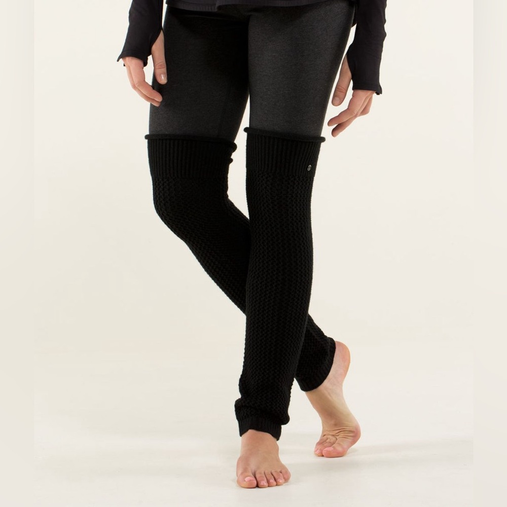 Lululemon Falling Freely Leg Warmers